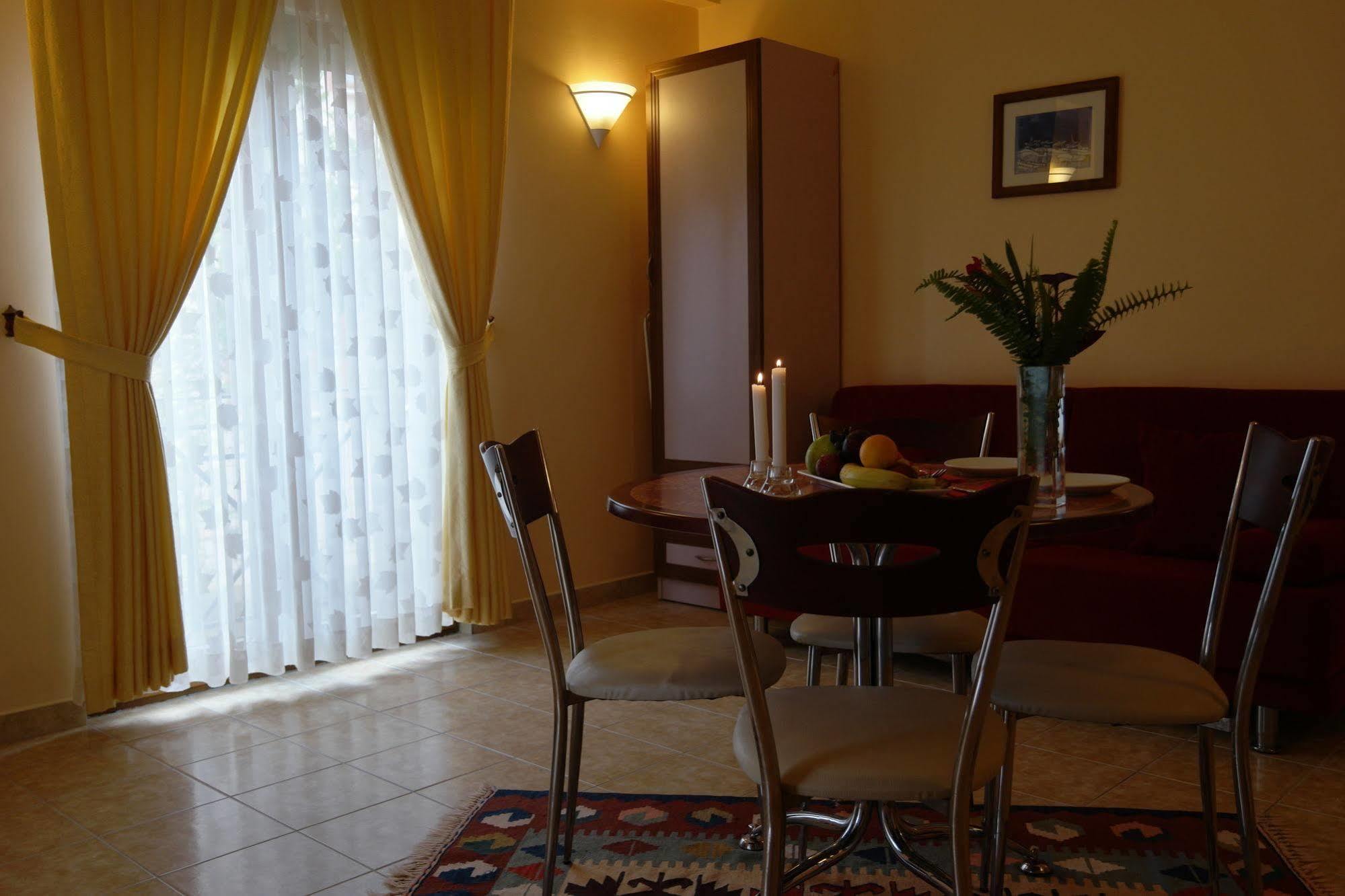 Mr. Dim Exclusive Apart Hotel Göcek Esterno foto
