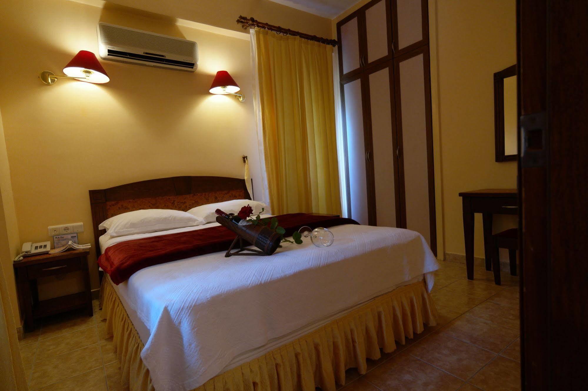Mr. Dim Exclusive Apart Hotel Göcek Esterno foto