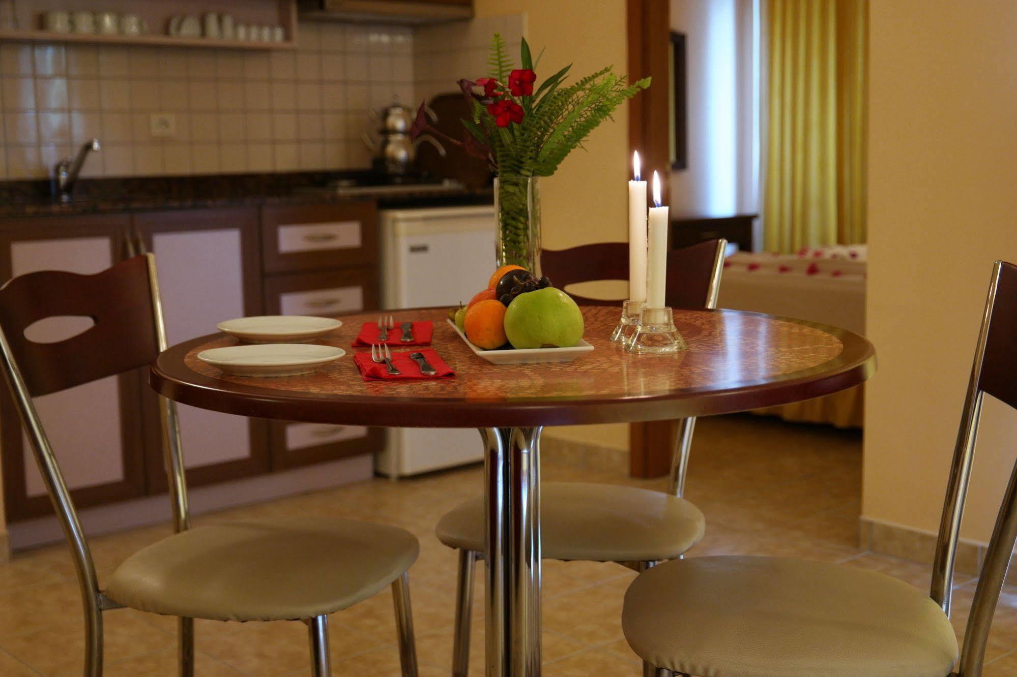 Mr. Dim Exclusive Apart Hotel Göcek Esterno foto